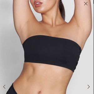 SKIMS FITS EVERYBODY BANDEAU BRA in LARGE/ BLACK